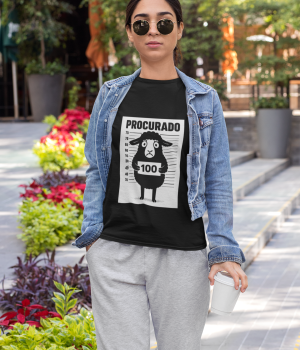 t-shirt-mockup-of-an-athleisure-styled-woman-32470 (2)